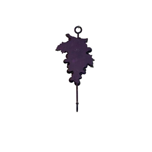 Decorative Grape Cluster Wall Hook With Green Leaf Design - Picture 7 of 7